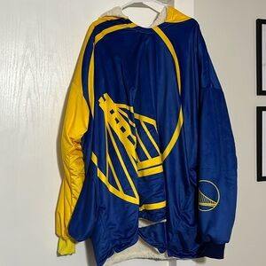 Golden state warriors Snuggie. One size fits all